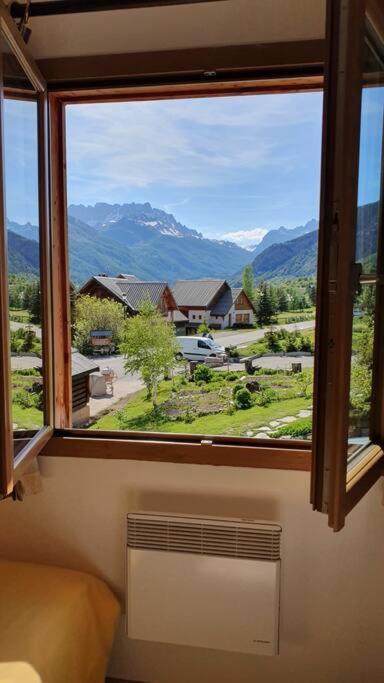 Chalet T3 Duplex Neuf Névache Exteriér fotografie